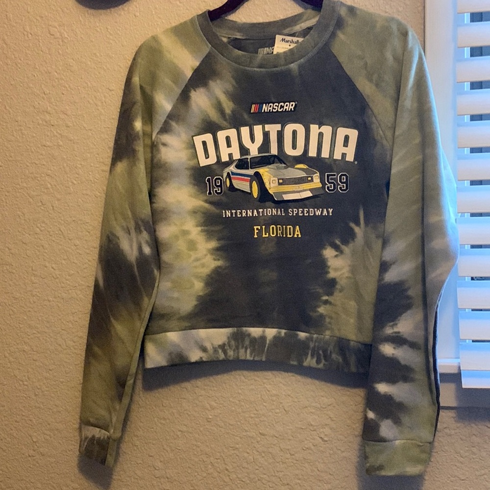NWT sweatshirt